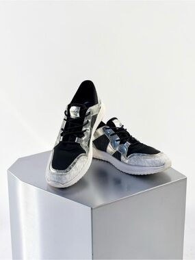 Michael Kors Liv Trainer Extreme Sneakers Black Silver Monogram Wedge Size 7.5